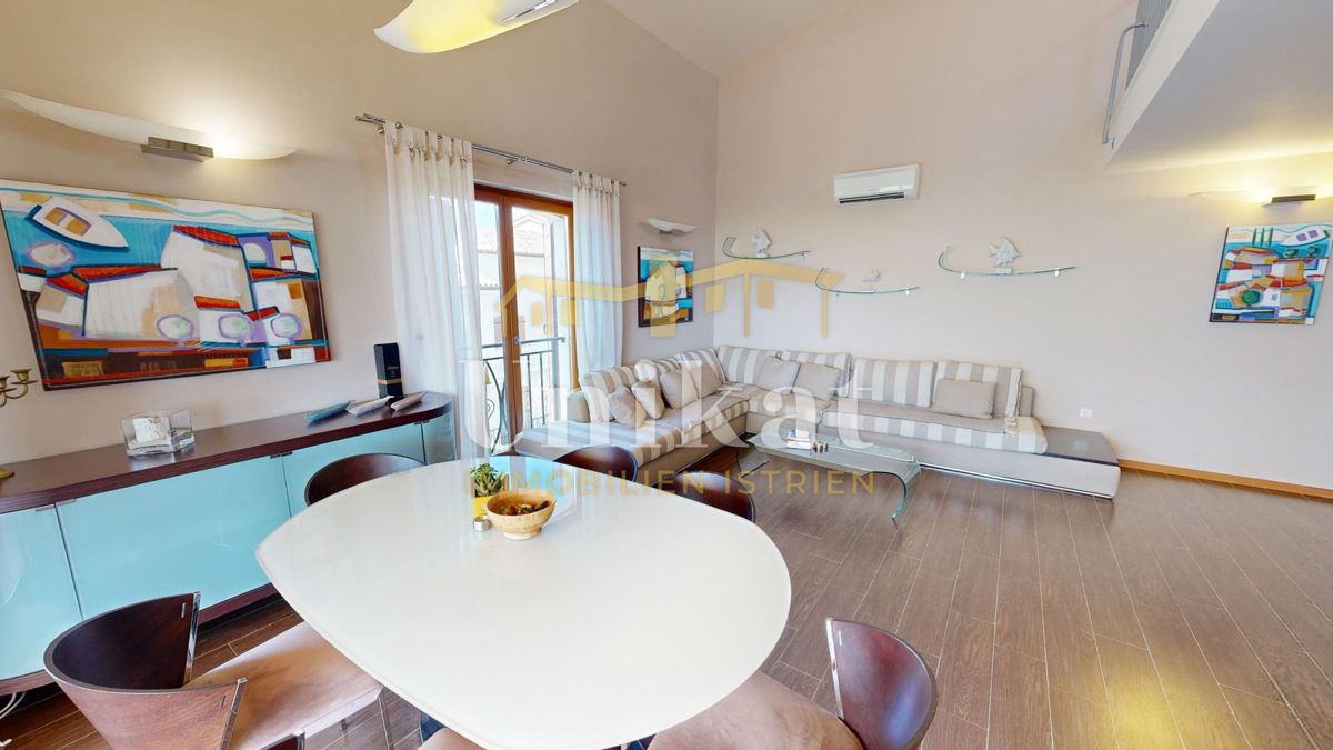 Appartamento su due piani con 4 camere da letto